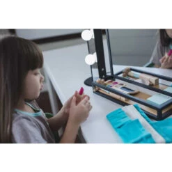 Plan Toys Make Up Set(Make Up Set) -Curious Bear Toys Store 3487 Lifestyle 05 900x 3199d30f 0756 4ea0 b556 7f1e3b99f44a