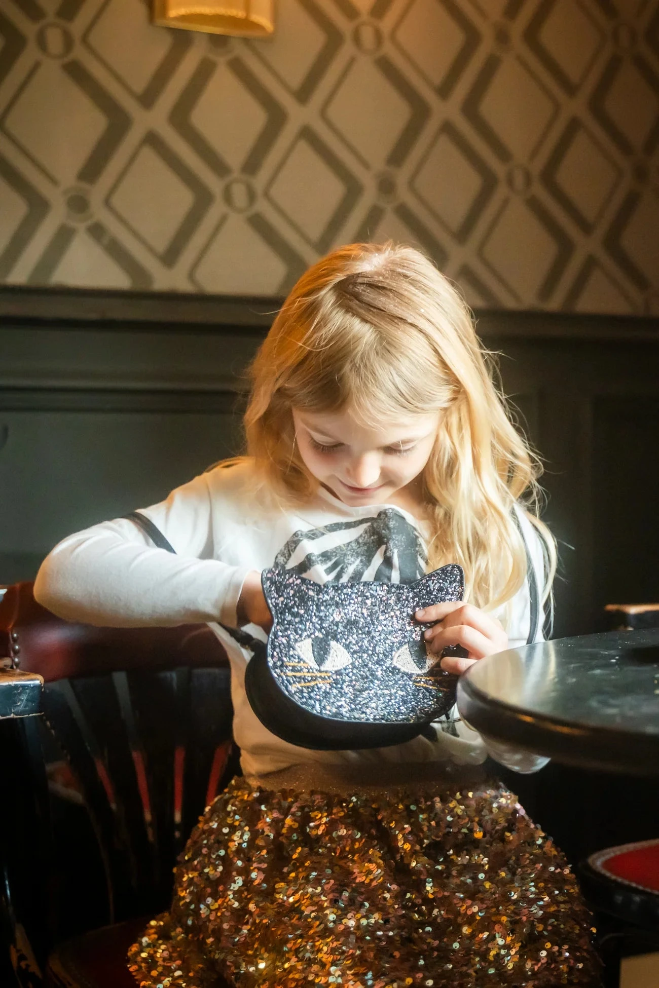 Cat's Meow Black Chunky Glitter Kitty Purse | Great Pretenders(Cats Meow Black Chunky Glitter Kitty Purse Great Pretenders) 2 Cat's Meow Black Chunky Glitter Kitty Purse | Great Pretenders(Cats Meow Black Chunky Glitter Kitty Purse Great Pretenders) - Image 2