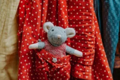 Dam Sam & Julia - Plush JULIA | The Mouse Mansion(Sam Julia Plush Julia) -Curious Bear Toys Store 5203003 scene 2 900x 215212bd daa9 48a4 bea9 324a6a7cd4c6