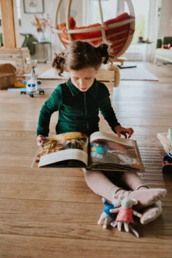 Dam Sam & Julia - Plush SAM | The Mouse Mansion(Sam Julia Plush Sam) -Curious Bear Toys Store 5203004 5203003 scene 1 900x f0a308d4 017d 4eae b928 aeec60238e58