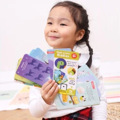 Peek-a-Boo Riddles | Banana Panda(Peek A Boo Riddles Banana Panda) -Curious Bear Toys Store 9788365773425 LS1