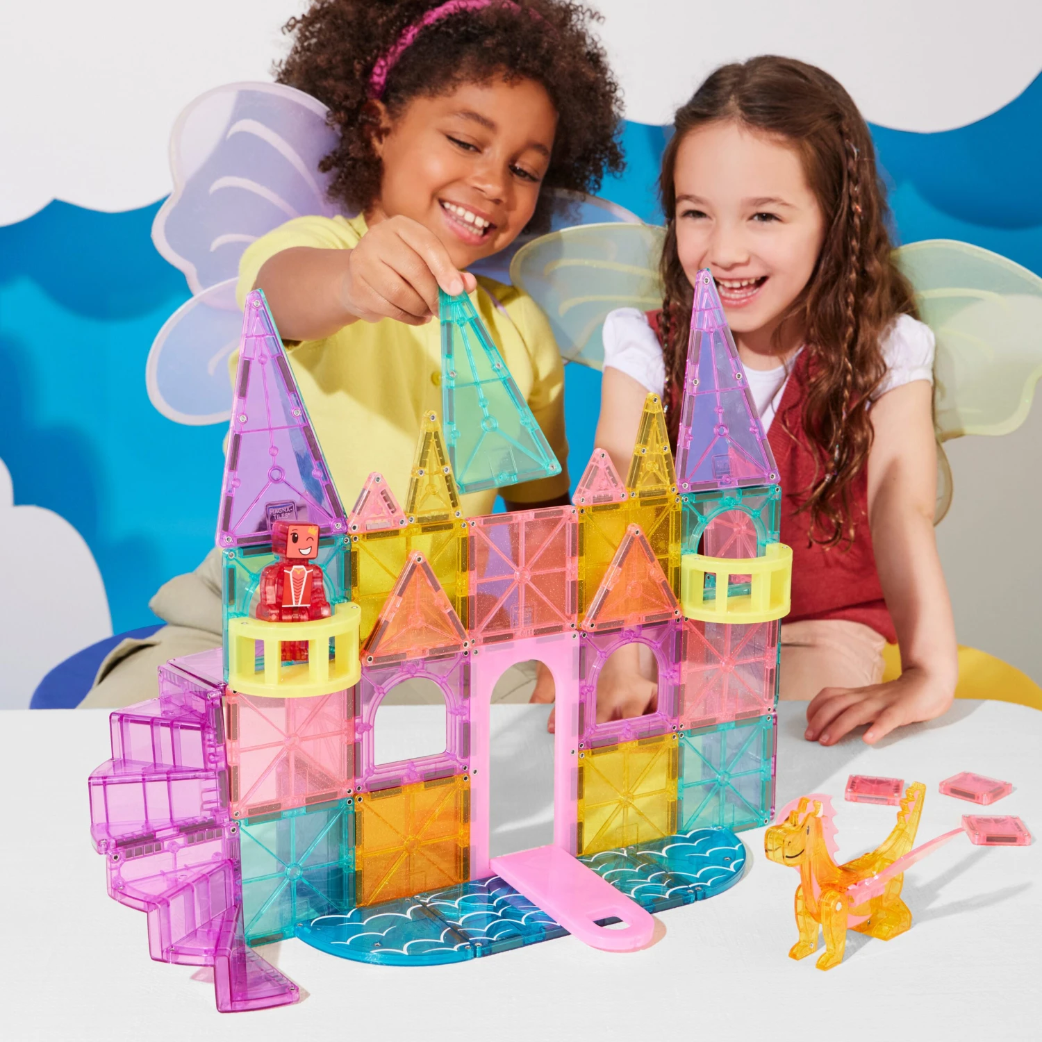 Castle DLX 48-Piece Set | Magna-Tiles - LOCAL PICK UP ONLY(Castle Dlx 48 Piece Set Magna Tiles) 2 Castle DLX 48-Piece Set | Magna-Tiles - LOCAL PICK UP ONLY(Castle Dlx 48 Piece Set Magna Tiles) - Image 2