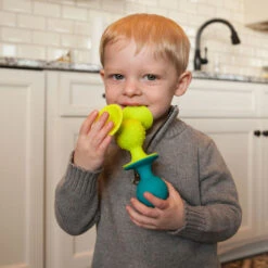 PipSquigz | Fat Brain Toys(Pipsquigz) -Curious Bear Toys Store Pip Squigz3