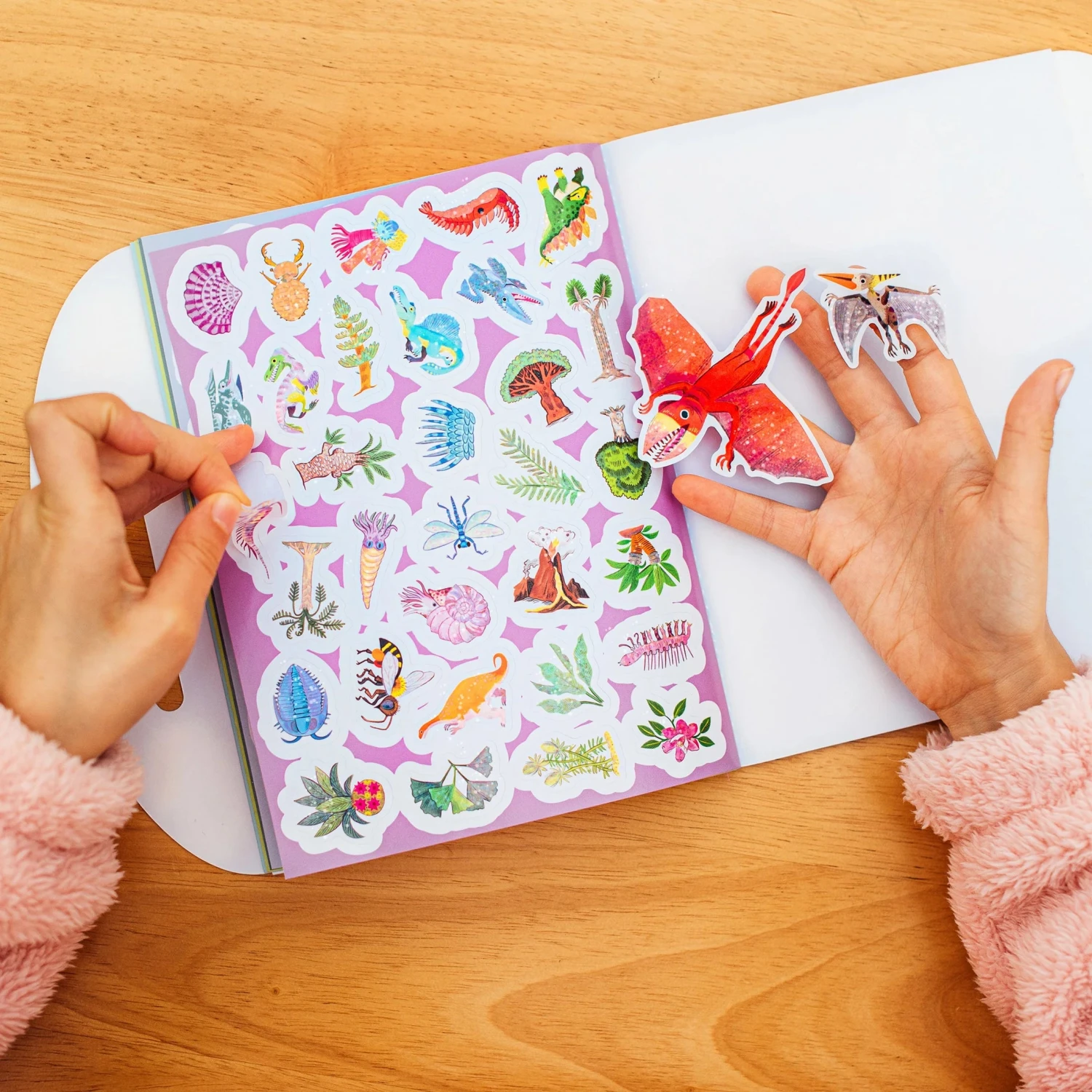 Dinosaurs Shiny Stickers | EeBoo(Dinosaurs Shiny Stickers Eeboo) 3 Dinosaurs Shiny Stickers | EeBoo(Dinosaurs Shiny Stickers Eeboo) - Image 3